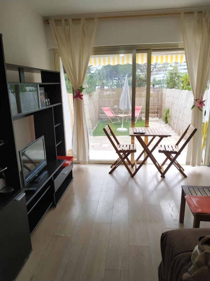 Studio Rez De Jardin Marina Baie Des Anges Villeneuve-Loubet Bagian luar foto