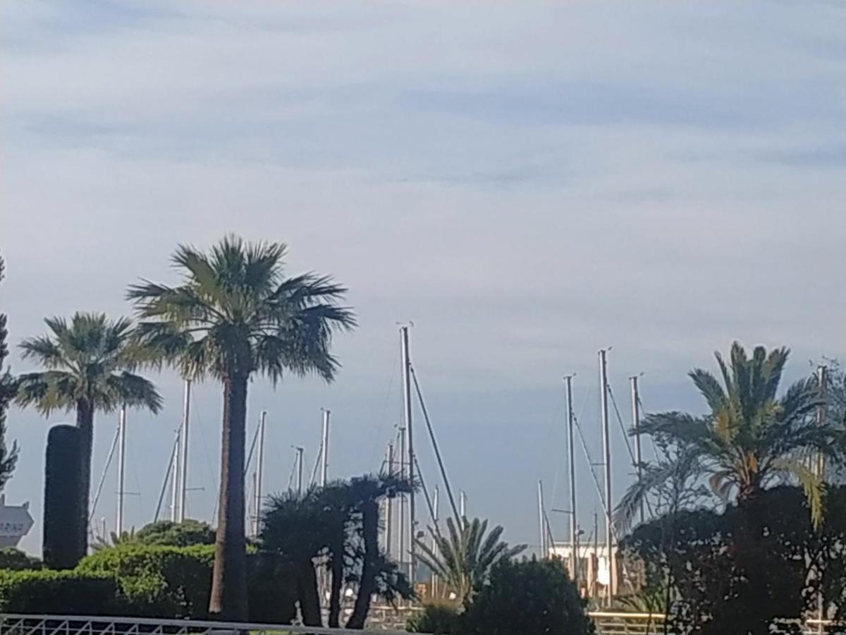 Studio Rez De Jardin Marina Baie Des Anges Villeneuve-Loubet Bagian luar foto